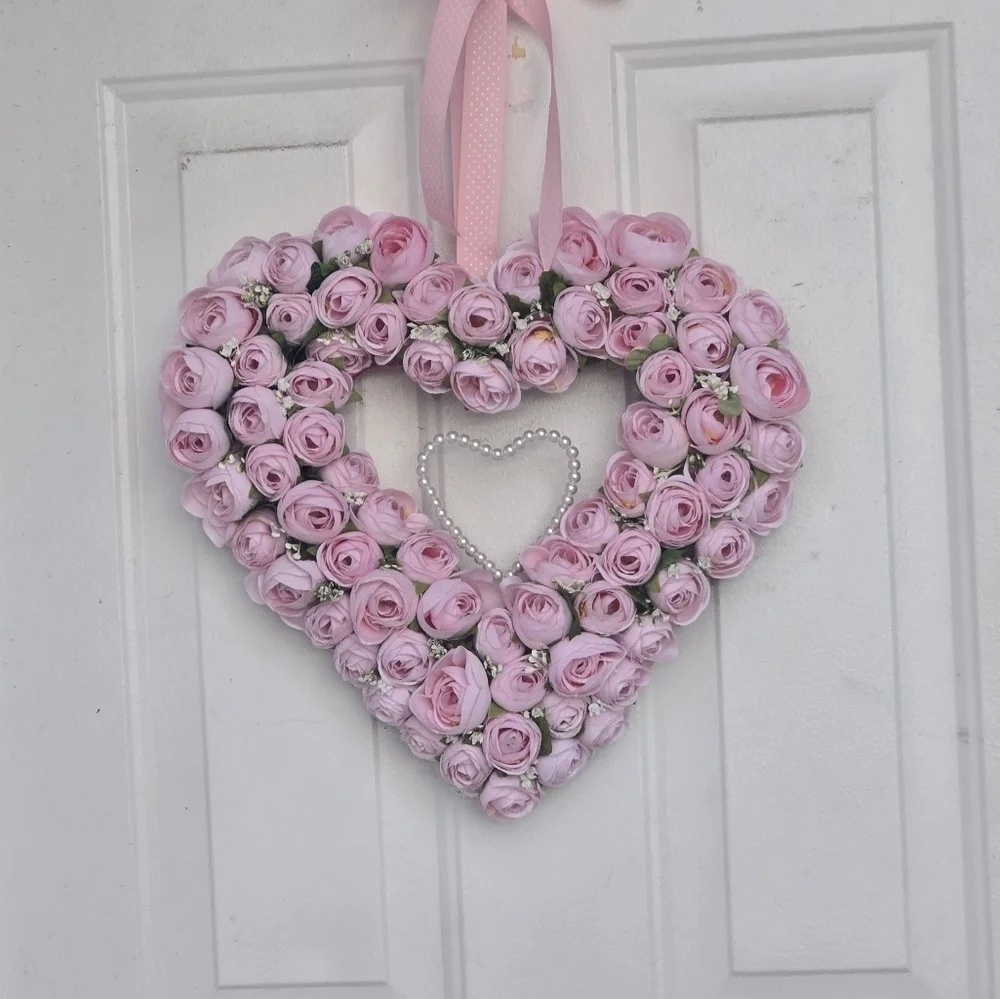 Handmade Valentine's Day Wreath Spring heart-shaped Wreath light pink roses